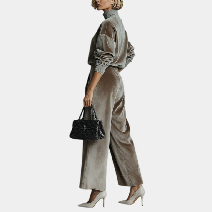 Aurélie - Casual velours set met hoge kraag voor dames