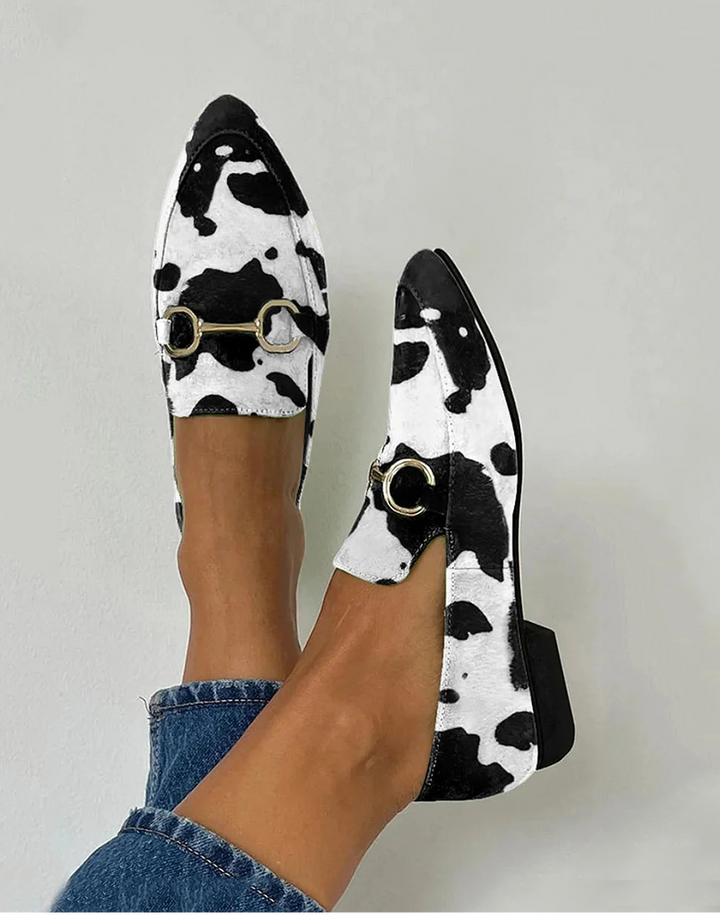 Diana - Geprinte mocassins met gespdetail