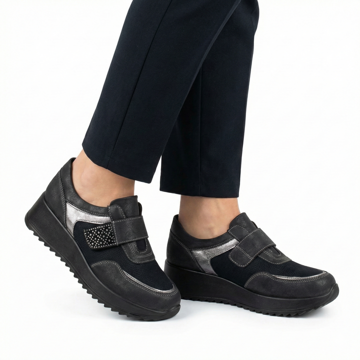 "April - Comfortabele Schoen voor Dames" kan herschreven worden als "April Comfortabele Schoen voor Dames".