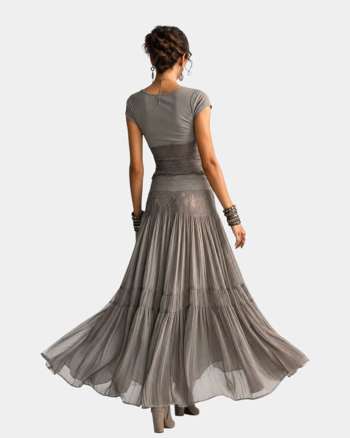 Emeline - Set van top met kant en maxi plissé rok