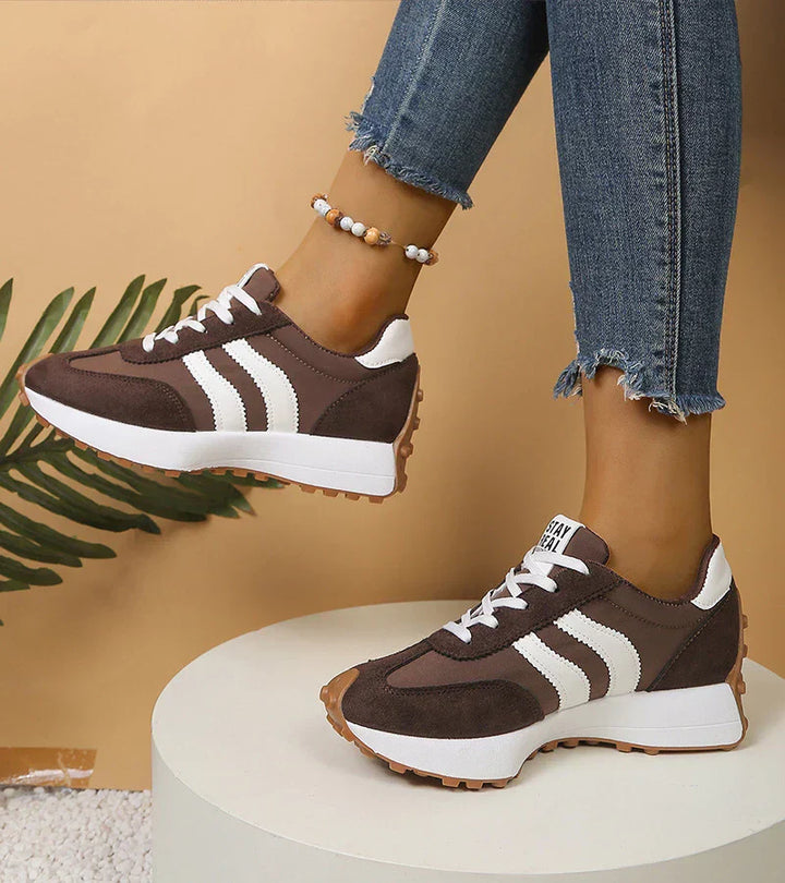 Élina™ - Ergonomische Sneakers met Verhoogd Comfort en Tijdloze Stijl