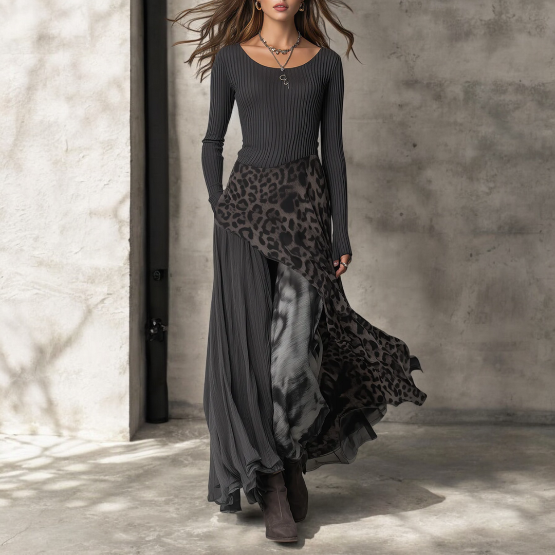 NKEM - Lange Jurk met Elegante Luipaardprint en Flatterende Vloeiing