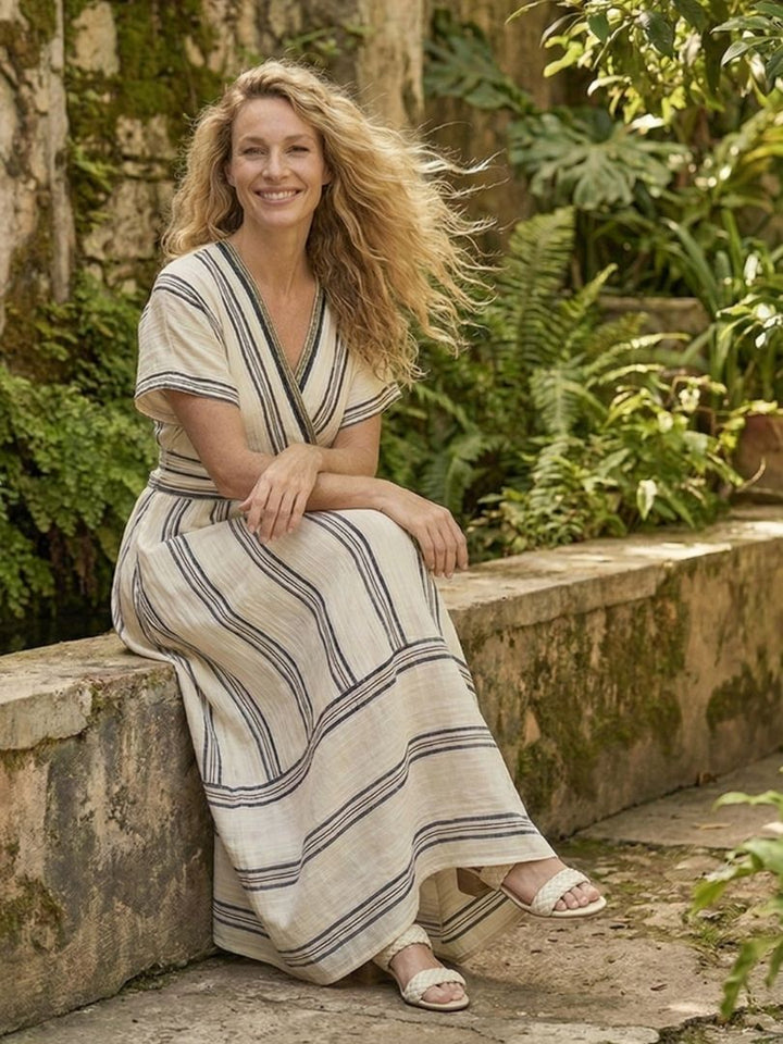 Thalassa - V-hals Korte Mouw Wikkel Taille Midi Jurk